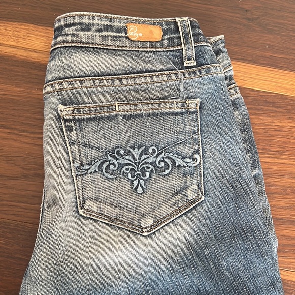 Jeans - Picture 10 of 14